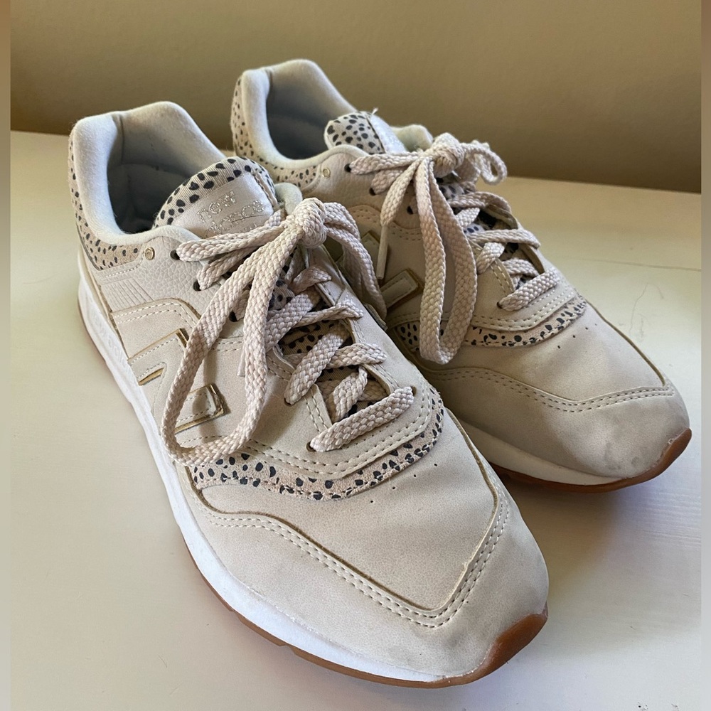 tan leopard new balance women’s 6
